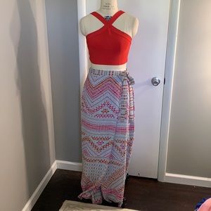 Small BCBG Maxazria crop top red